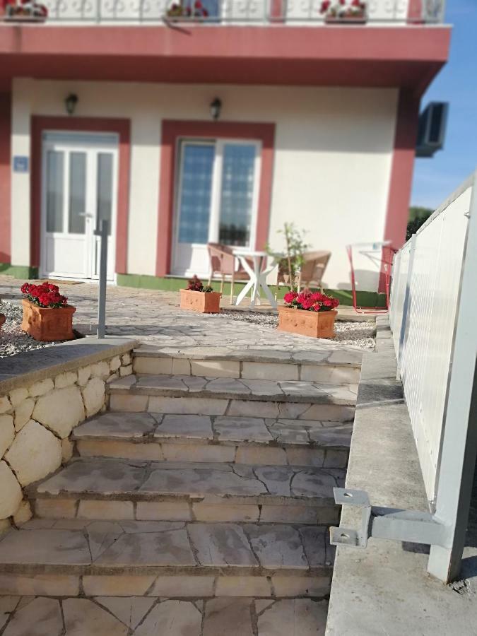 Apartmani Sladic Skradin Esterno foto