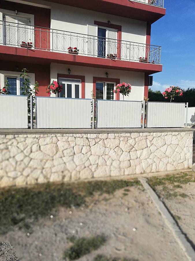 Apartmani Sladic Skradin Esterno foto